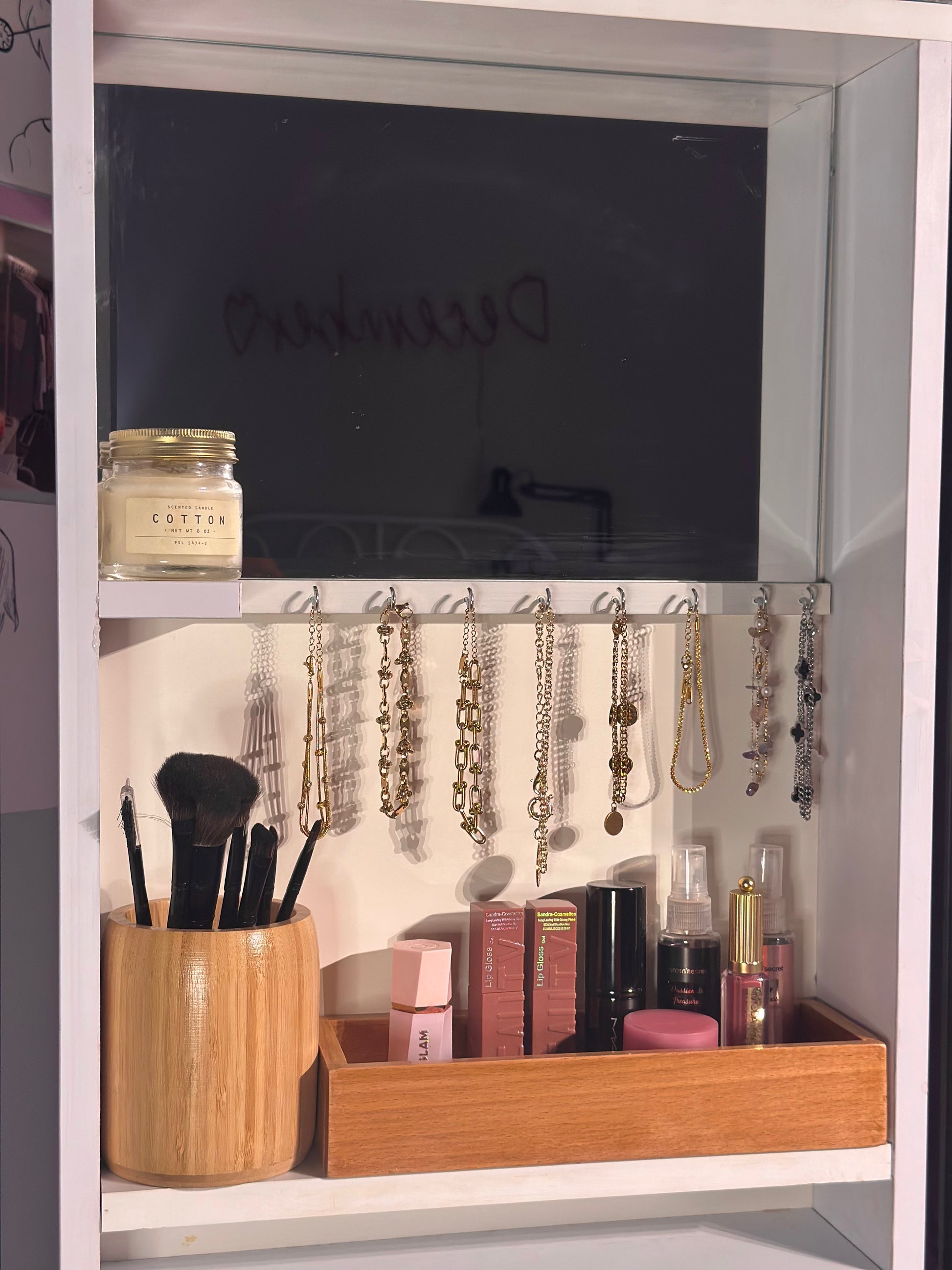 Smart 360 swivel mirror with drowers